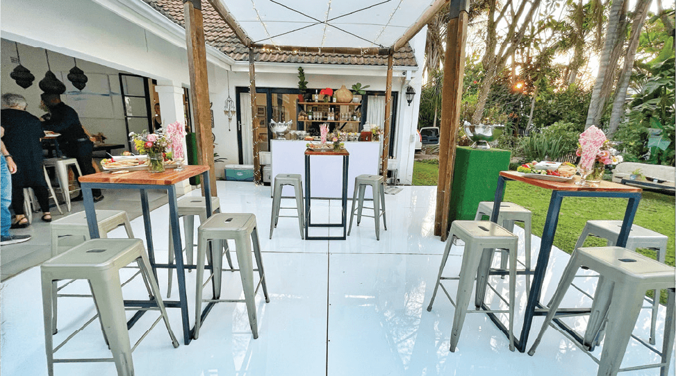 High Gloss White or Black Flooring