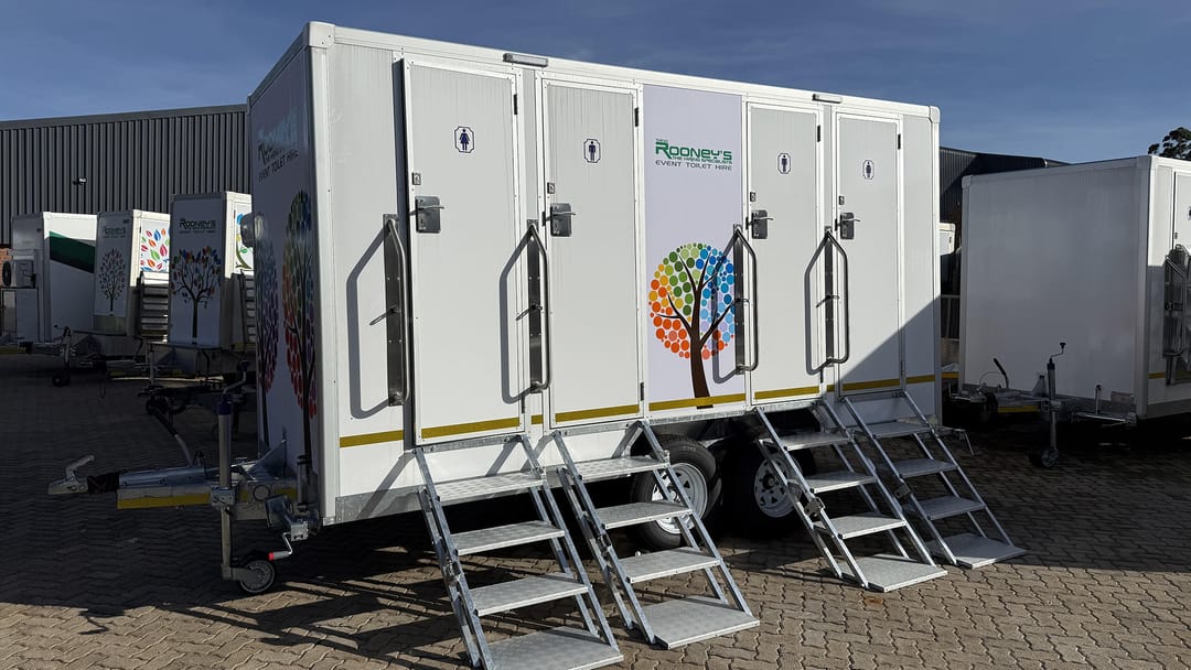 The Maxi 4 Toilet Unit